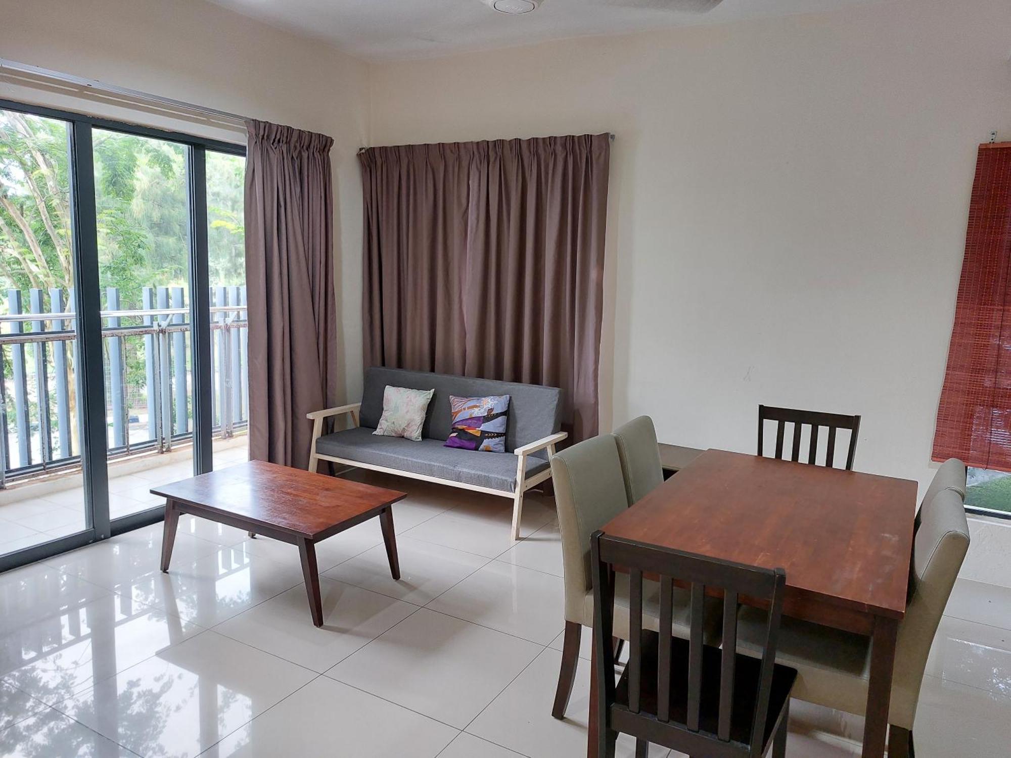 Cozy Swiss Garden Beach Resort Residence Kampung Sungai Karang Extérieur photo